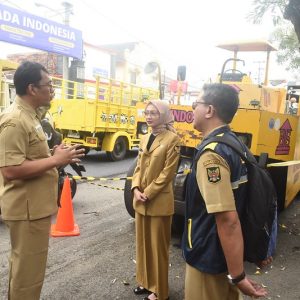 Wali Kota Kediri Tinjau Perbaikan Jalan Jelang Mudik Lebaran 2025