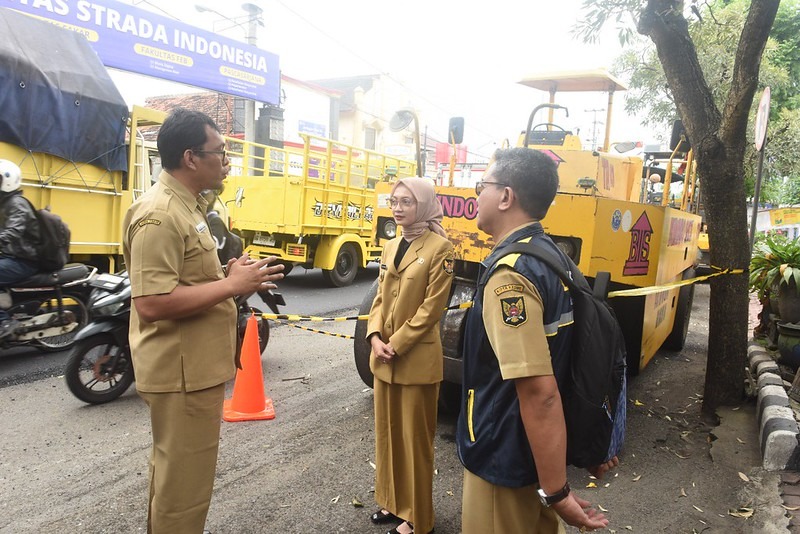 Wali Kota Kediri Tinjau Perbaikan Jalan Jelang Mudik Lebaran 2025
