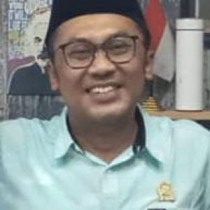 DPRD Surabaya Marah, Mihol Kamuflase Berupa Es Krim DPRD Surabaya Marah, Mihol Kamuflase Berupa Es Krim
