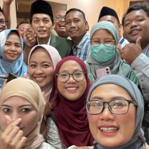 Gus Iqdam Halal Bi Halal dengan Insan BUMD dan Pelaku KUMKM Jatim Gus Iqdam Halal Bi Halal dengan Insan BUMD dan Pelaku KUMKM Jatim