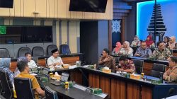 Pastikan Layanan Kesehatan Optimal Bupati Mojokerto Gelar Monev UHC Prioritas