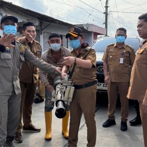Bupati Gus Barra dan Kadisnkes Gercep Adakan Fogging Tanggapi Keluhan Warga