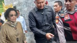 Ketum DPP PDIP Megawati Ziarah ke Makam Bung Karno di Blitar
