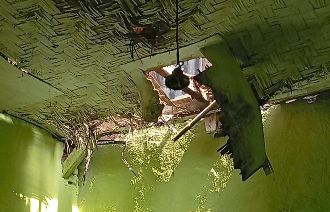 Kondisi Rumah Suhali Memperihatinkan, Lurah Sobo dan BPBD Banyuwangi Berikan Bantuan