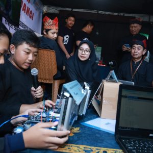 Momen Hardiknas, Bupati Ipuk: Pendidikan Anak Tanggung jawab Bersama
