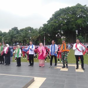 Gebyar Hari Pendidikan Nasional 2000 Siswa Gelar Atraksi Senam Sehat Anak Indonesia Hebat Gebyar Hari Pendidikan Nasional 2000 Siswa Gelar Atraksi Senam Sehat Anak Indonesia Hebat