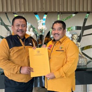 DPD Ormas MKGR Jatim Serahkan Dukungan untuk Ali Mufthi DPD Ormas MKGR Jatim Serahkan Dukungan untuk Ali Mufthi