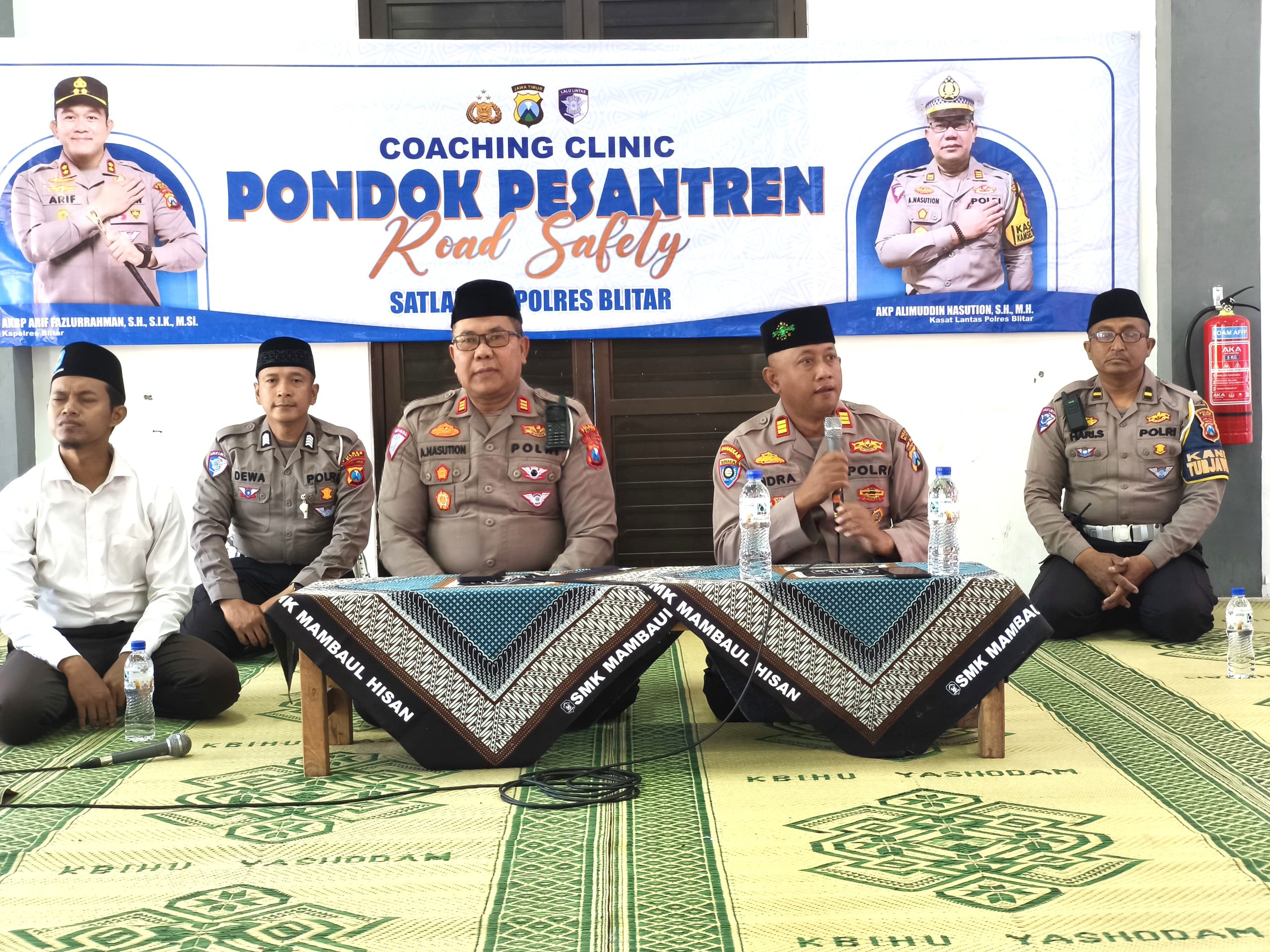 Polres Blitar Laksanakan Giat Coaching Clinic di Pondok Pesantren Mambaul Hisan