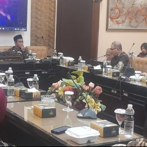 Dindik Jatim Siapkan Skema Beasiswa untuk Calon Murid SMA/SMK yang Tidak Masuk Negeri Dindik Jatim Siapkan Skema Beasiswa untuk Calon Murid SMA/SMK yang Tidak Masuk Negeri