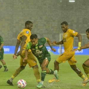 Hasil Liga1 : Persebaya Surabaya Ditahan Imbang Semen Padang