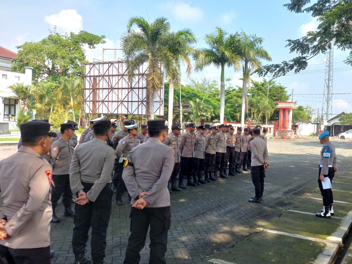 Jaga Kondusifitas Wilayah, Polres Blitar Terjunkan Personil untuk Amankan Unras Ormas GPI