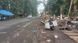 Dikeluhkan Warga, Penertiban Warung Jalan Protokol Provinsi Rambipuji Tanpa Solusi