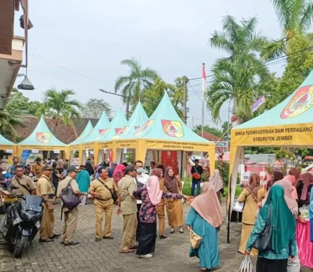 Pasar Murah Penuh Cinta di Jember