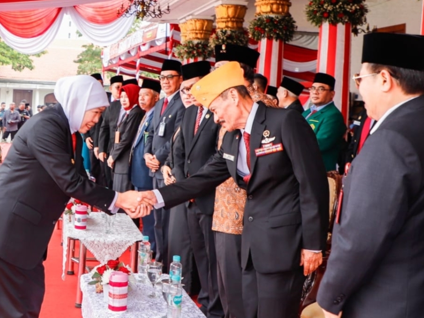 Peringatan Harkitnas di Grahadi, Khofifah Ajak Bangkit Hadapi Dampak Dinamika Ekonomi  Global