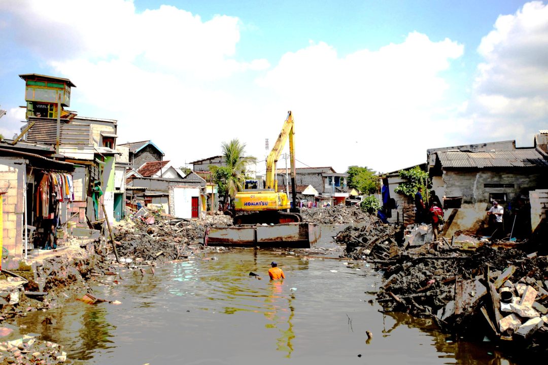 Pembongkaran 125 Bangli Sungai Kalianak Surabaya Ditarget Tuntas Mei