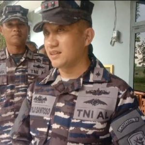 Danlanal Banyuwangi Serahkan 2 ABK Ke Polsek Puger