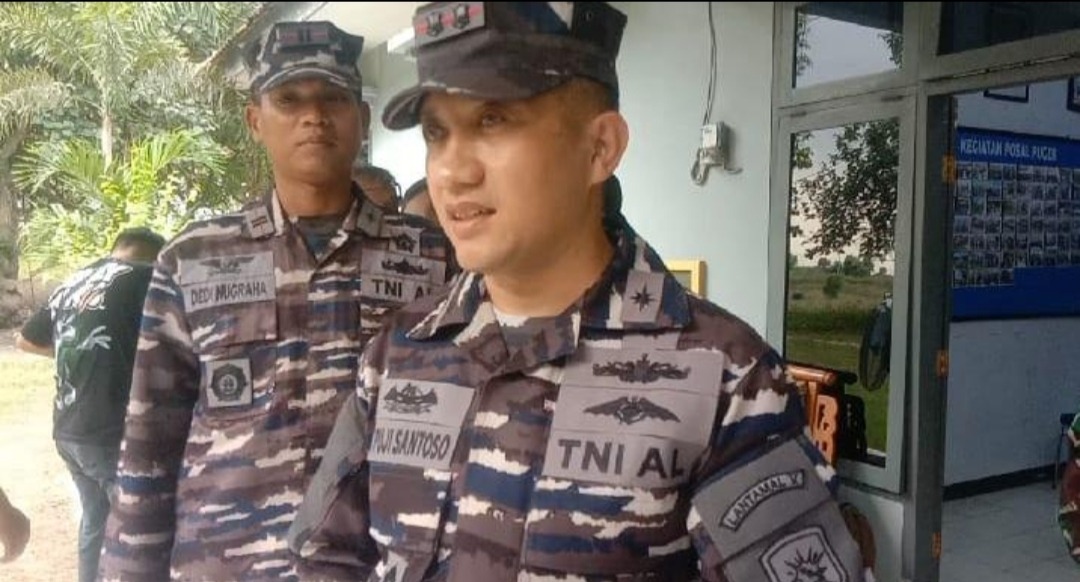 Danlanal Banyuwangi Serahkan 2 ABK Ke Polsek Puger