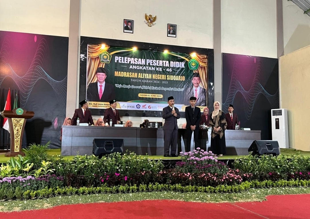 Pelepasan Angkatan 46 MAN Sidoarjo Bertabur Doa