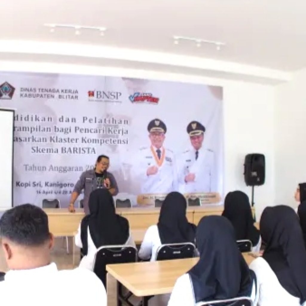 Disnaker Kabupaten Blitar Bekali Para Pencari Kerja dengan Keterampilan Barista Melalui DBHCHT