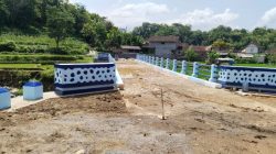 Desa Ngunut Kecamatan Parang Bantuan BKKD 1,7 Milyar bangun Jalan Dab Jembatan Penghubung Antar Desa