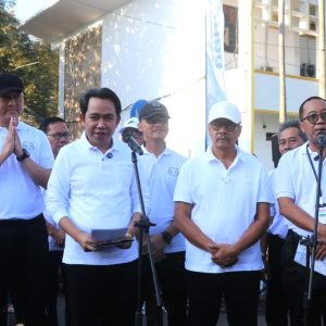 Pemkab Jember Peringatan Hari Buruh Sedunia, Gus Fawait Lepas Ribuan Buruh dan Masyarakat Jalan Sehat