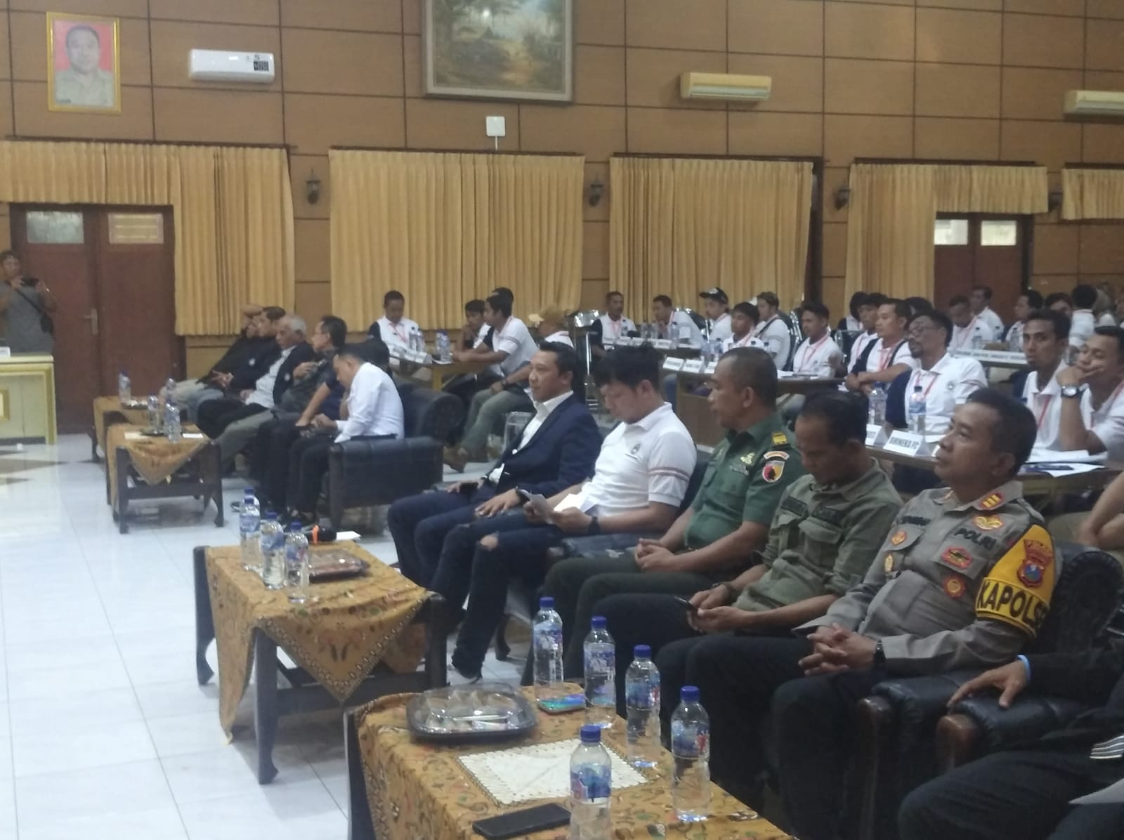 Bupati Jember Ucapkan Selamat Kepada Ketua Askab PSSI Jember, Porprov Jatim 2025 di Depan Mata
