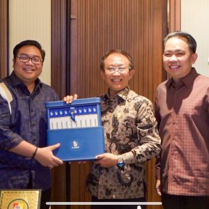 Bupati Jember Temui Direktur Distribusi PLN Pusat, Ajukan Pemasangan 7 Ribu Listrik Gratis Bupati Jember Temui Direktur Distribusi PLN Pusat, Ajukan Pemasangan 7 Ribu Listrik Gratis
