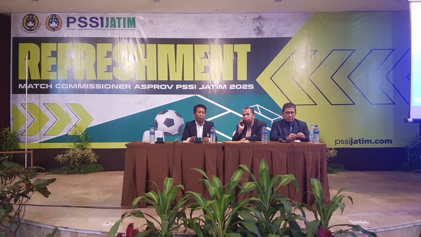 Persiapan Gelaran Pra Porprov dan Soeratin Match Commisioner Asprov PSSI Jatim Refreshment