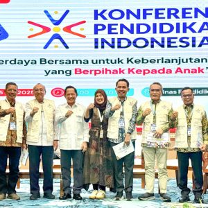 Belum Seumur Jagung, Bupati Jember Raih Penghargaan Nasional di Bidang Pendidikan