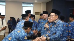 Sekdaprov Adhy Lepas 100 Calon Haji Anggota Korpri Jatim