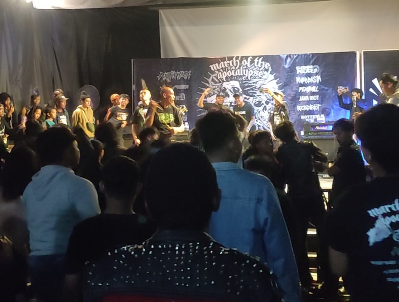 Dentuman Punk di Kediri, March of the Apocalypse Bangkitkan Solidaritas Jalanan