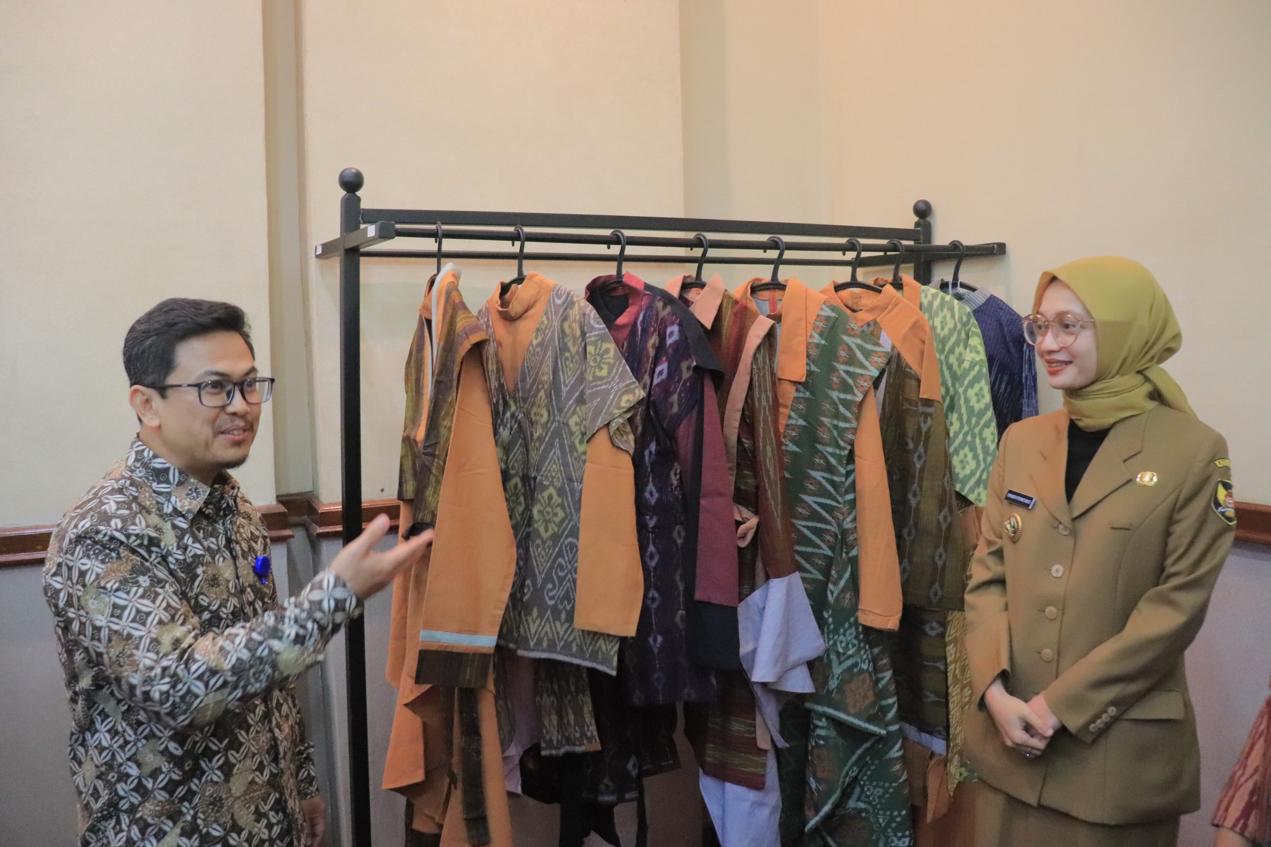 Wastra Mataraman Bangkit, Mbak Wali Gaungkan Fesyen Ramah Lingkungan dari Kediri