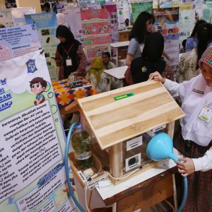 Seratus Inovasi Tersaji dalam Lomba Peneliti Pelajar Surabaya Jenjang SMP Seratus Inovasi Tersaji dalam Lomba Peneliti Pelajar Surabaya Jenjang SMP