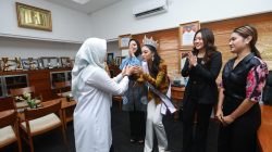 Firsta Yufi dari Jebeng Banyuwangi ke Puteri Indonesia 2025, Bupati Ipuk: Inspirasi Anak Muda