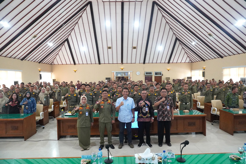 Hadir di Acara Bimtek Satpol PP, Bupati Bojonegoro: Mari Menjalankan Integritas dan Profesionalitas yang Humanis