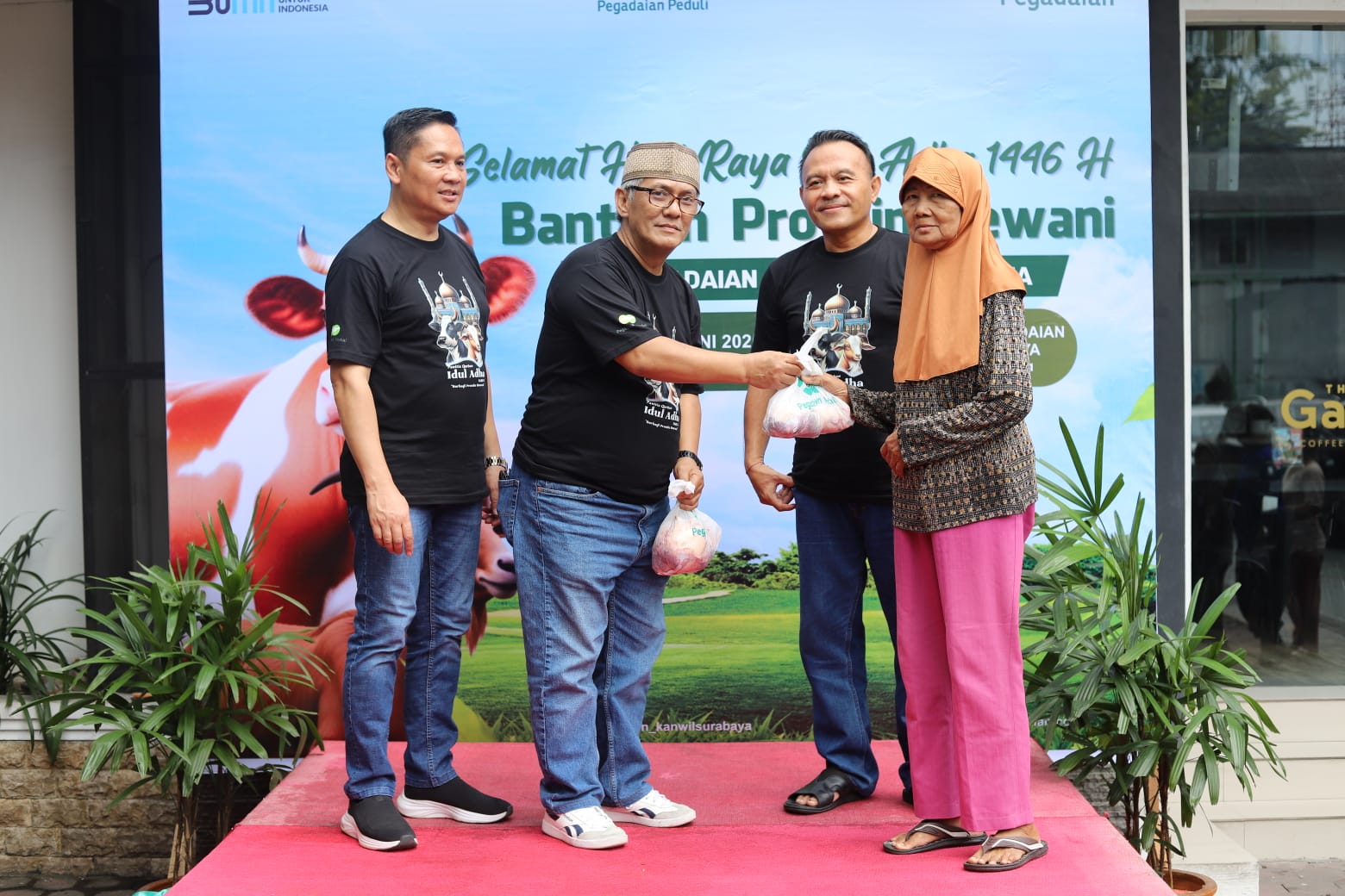 PT Pegadaian Kanwil XII Surabaya Salurkan Hewan Qurban: Wujud Kepedulian Sosial di Hari Raya Idul Adha