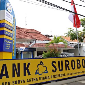 Hindari Jeratan Rentenir, Bank Suroboyo Siapkan Pinjaman Bunga Rendah untuk UMKM Hindari Jeratan Rentenir, Bank Suroboyo Siapkan Pinjaman Bunga Rendah untuk UMKM
