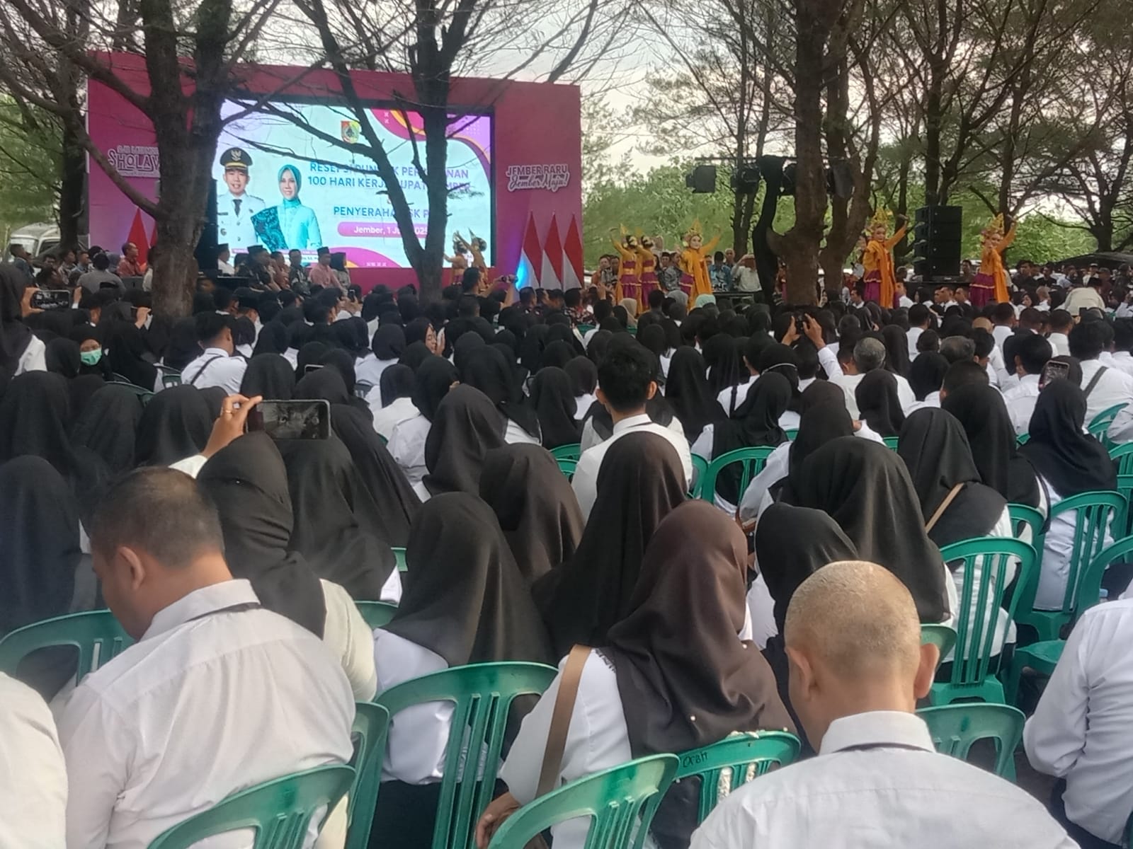 100 Hari Kerja Gus Fawait, Ribuan SK PPPK Jember di Serahkan