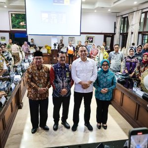 Surabaya Berhasil Tekan Dispensasi Pernikahan Dini hingga 61,63 Persen Surabaya Berhasil Tekan Dispensasi Pernikahan Dini hingga 61,63 Persen