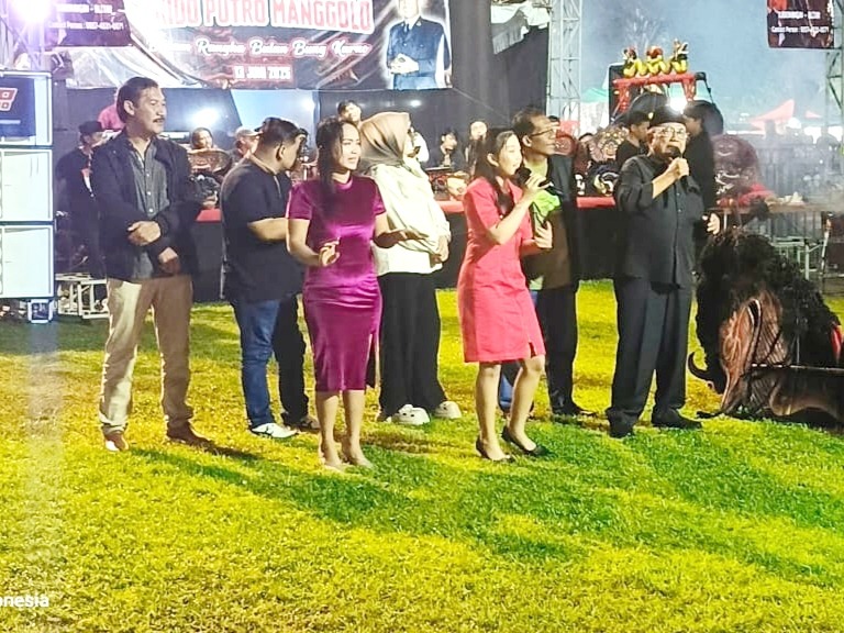 Bulan Bung Karno, DPC PDI Perjuangan Kabupaten Blitar Gelar Pentas Seni Jaranan