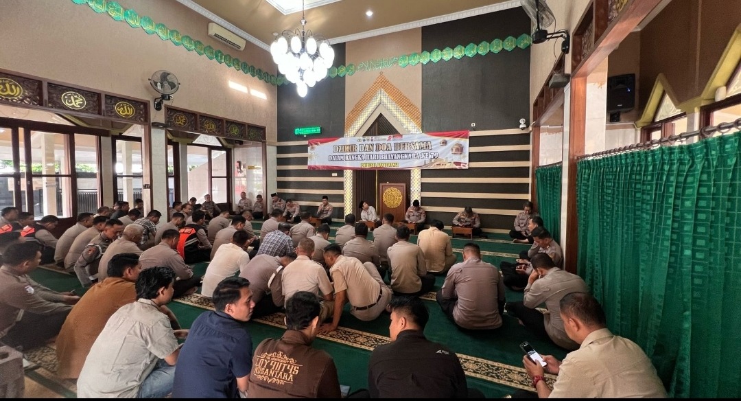 Jelang Hari Bhayangkara ke-79, Polresta Banyuwangi gelar Dzikir dan Doa Bersama