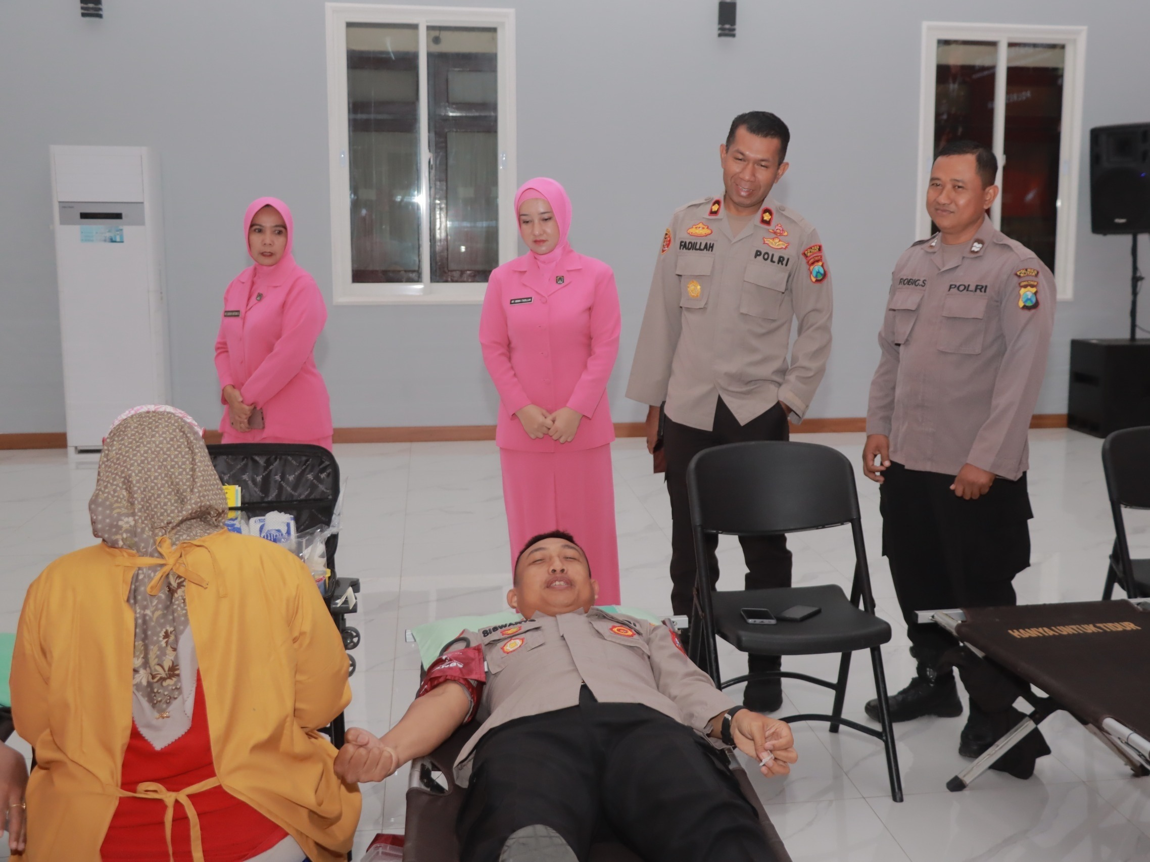 HUT Bhayangkara ke-79, Polres Blitar Baksos Donor Darah