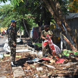 Satpol PP Surabaya Lakukan Normalisasi Saluran Air, 48 Bangunan Liar Dibongkar Satpol PP Surabaya Lakukan Normalisasi Saluran Air, 48 Bangunan Liar Dibongkar