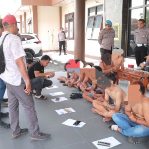 Aksi ODOL Ricuh, Polres Blitar Amankan 10 Orang Provokasi, Sajam dan Miras