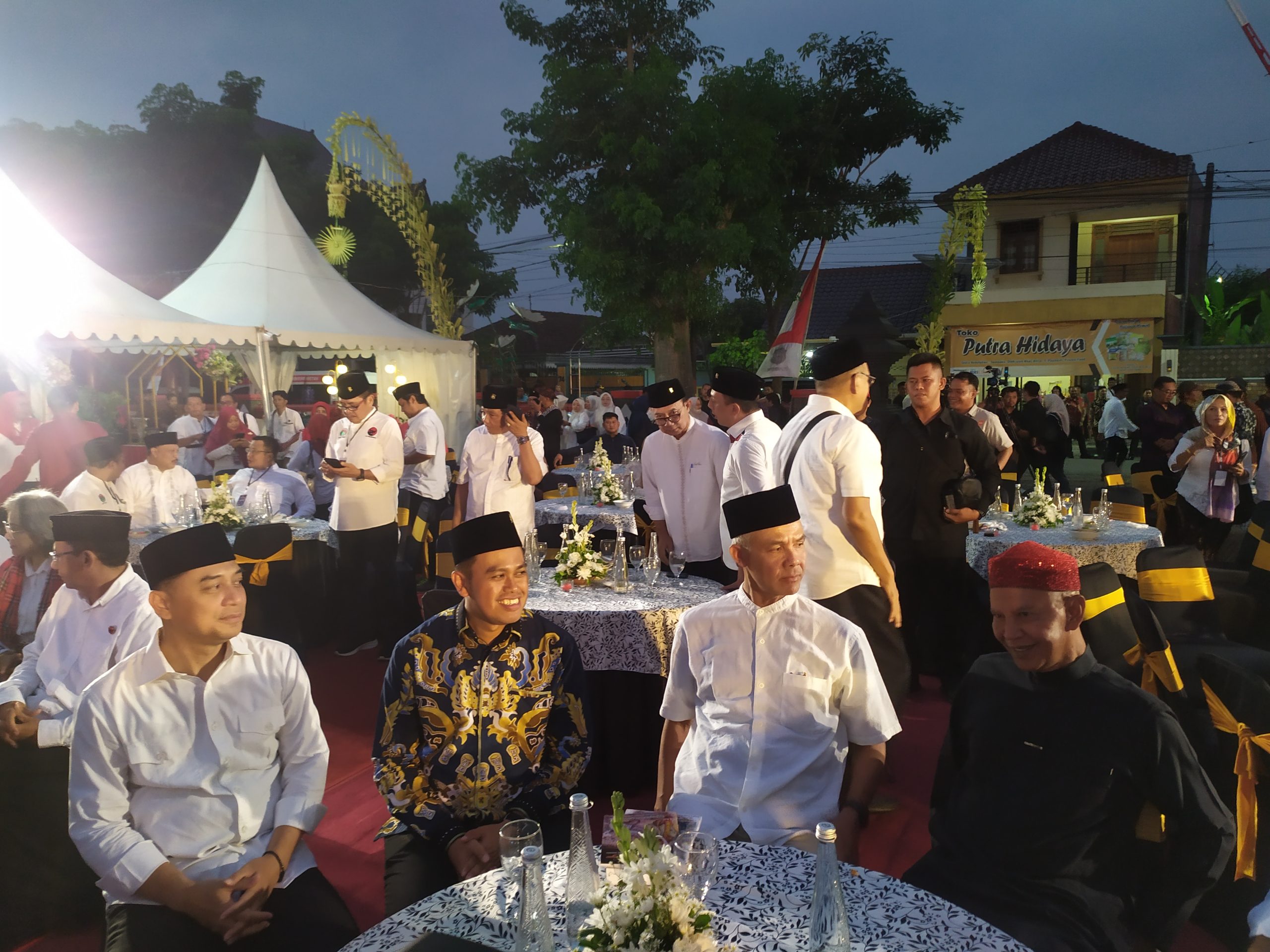 Gala Senja Mustika Rasa di Istana Gebang, Wali Kota Blitar Dampingi Tokoh Nasional Pecinta Bung Karno