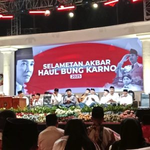 Selamatan Akbar 5.000 Tumpeng, Wali Kota Blitar: Penghormatan dan Doa untuk Bung Karno Selamatan Akbar 5.000 Tumpeng, Wali Kota Blitar: Penghormatan dan Doa untuk Bung Karno