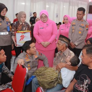HUT Bhayangkara ke-79, Polres Blitar Gelar Khitanan Masal HUT Bhayangkara ke-79, Polres Blitar Gelar Khitanan Masal