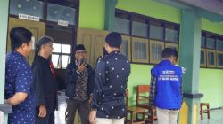 Anggota DPRD Jatim Suli Daim Kunjungi SMA 1 Jetis Pantau Pelaksanaan SPMB