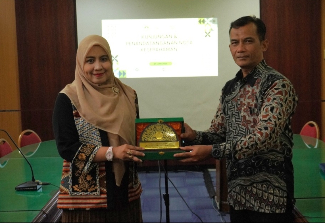 SMAN 1 Jetis Tandatangani MOU Dengan Unesa Dalam Pengembangan SDM