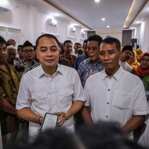 Surabaya Bakal Terapkan Jam Malam untuk Cegah Kenakalan Remaja Surabaya Bakal Terapkan Jam Malam untuk Cegah Kenakalan Remaja
